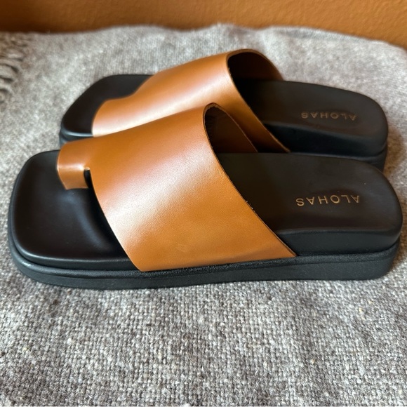 ALOHAS Brown and Black Sandals - Picture 4 of 13